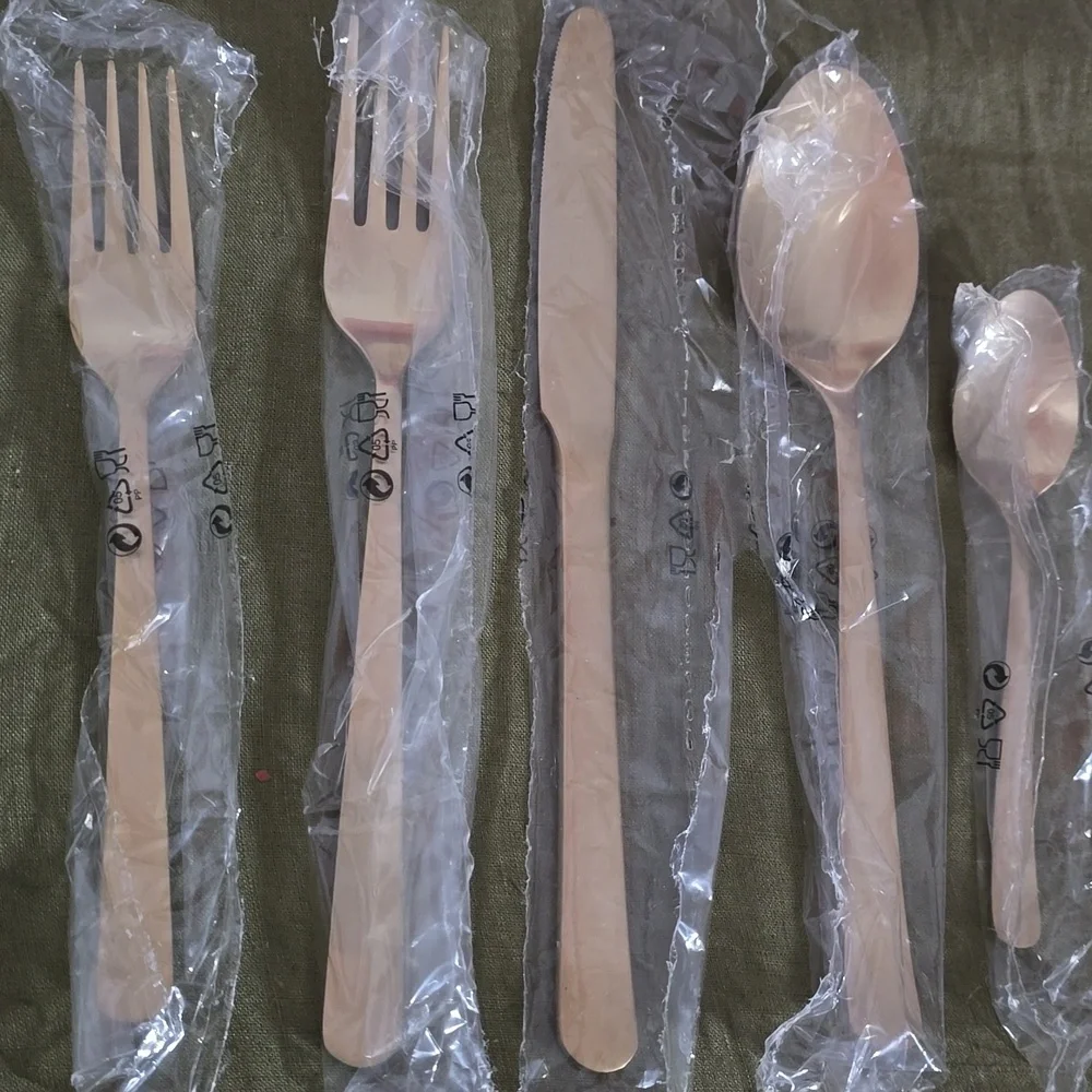 Oslo Matte Gold Stainless Steel 5 Piece Cutlery Set - Service for 1